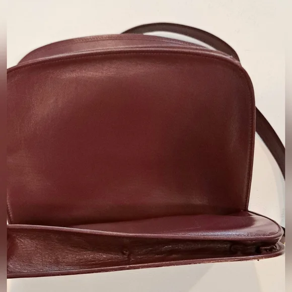 Vintage 1975 Classic Cartier Brown Leather Shoulder Bag - Picture 6 of 16